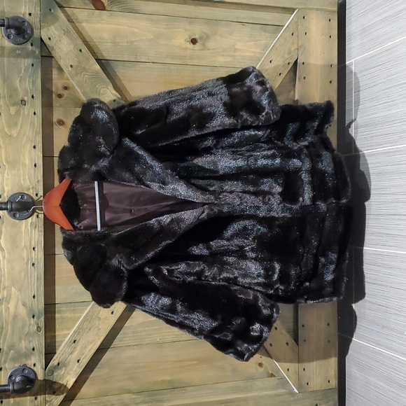 VINTAGE TISSAVEL OF FRANCE BROWN VEGAN FAUX FUR SHORT COAT FRENCH FRANCE MOBWIFR - Picture 1 of 11